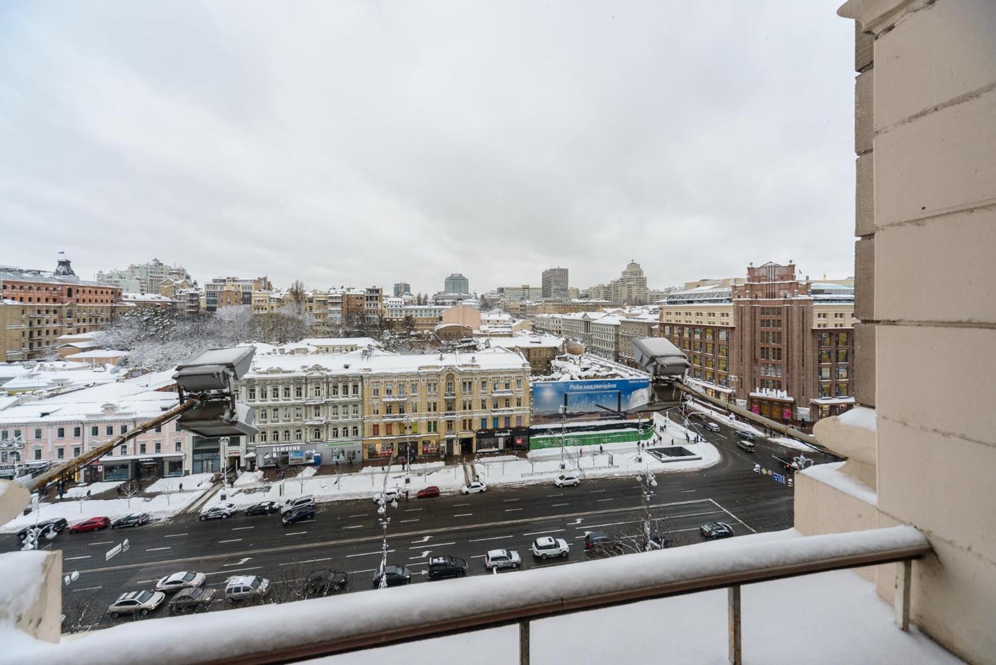 Apartments On Khreschatyk 27 Kiev Esterno foto